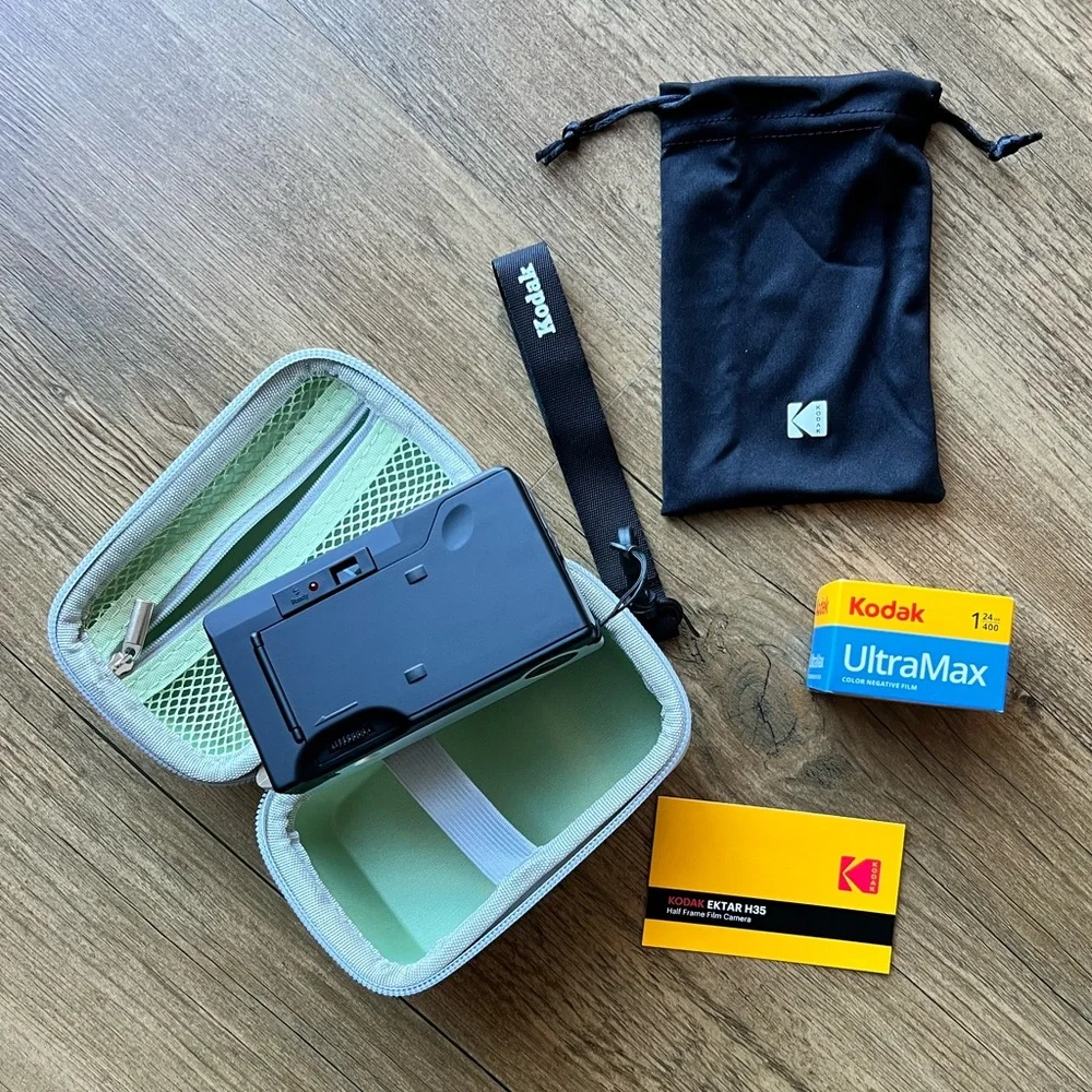 Kodak Ektar H35 Half Frame Film Camera (Sage)